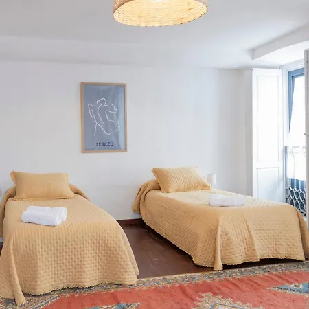 Piso Con Terraza アパート リバデオ